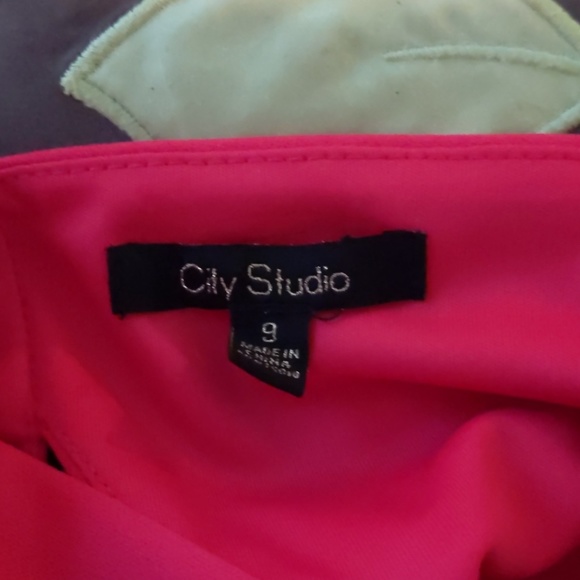 Light fucia mini cocktail dress - Picture 6 of 6